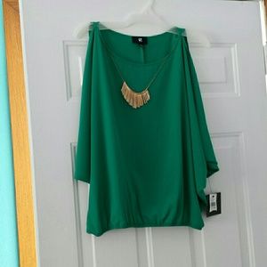 Cold shoulder top
